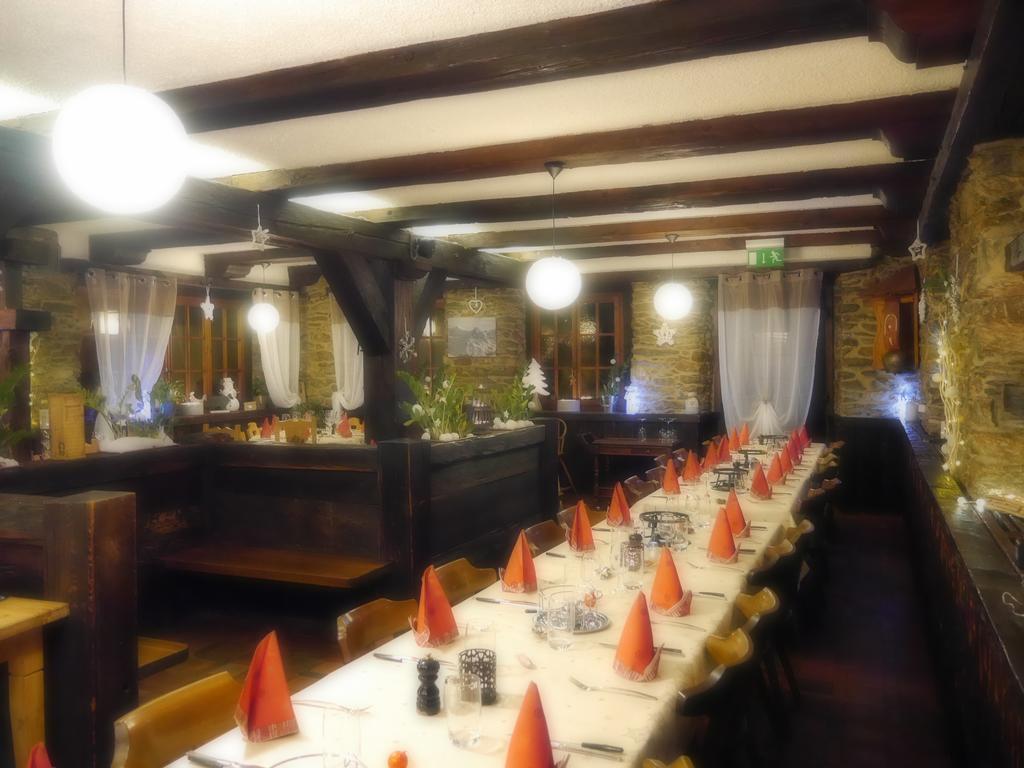 Hotel - Petit-Dejeuner Le Trift Ціналь Екстер'єр фото