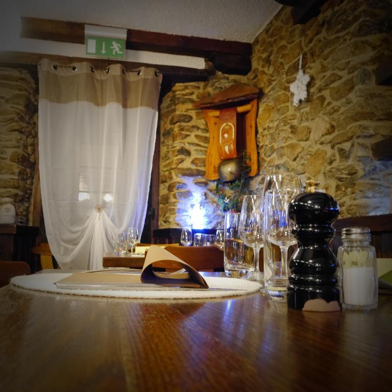 Hotel - Petit-Dejeuner Le Trift Ціналь Екстер'єр фото